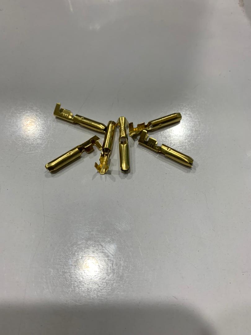 سر سیم مادگی گرد